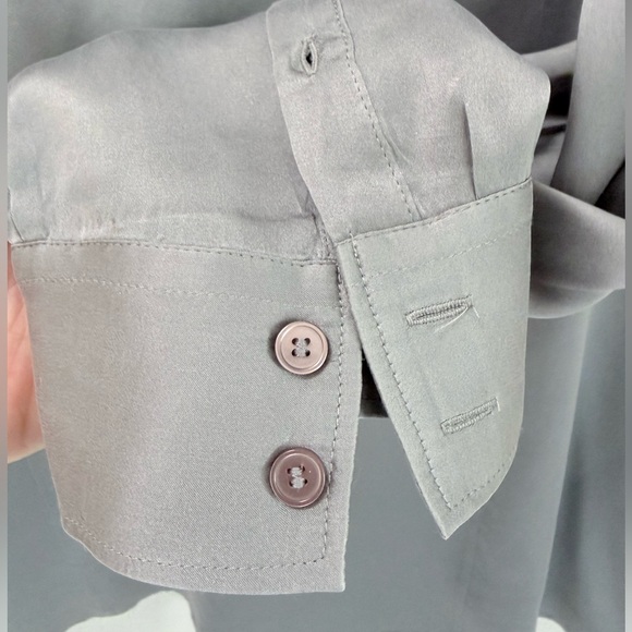 Talbots 100% Silk Button-Front Blouse, Flowy, Size 14 - Picture 5 of 5